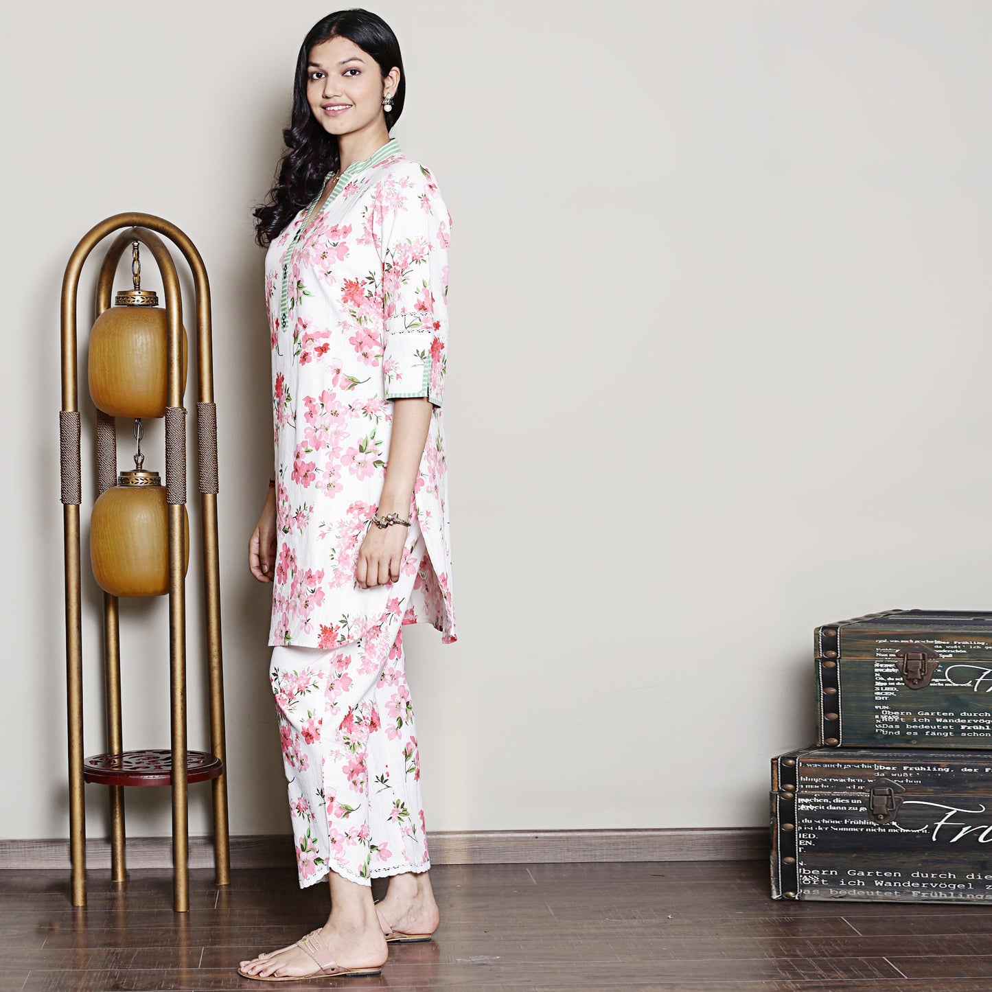 Floral printed white co-ord set with neck detailing