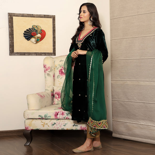 Green Embroidered Velvet Kurta Set with Mashru Silk Pants & Organza Dupatta