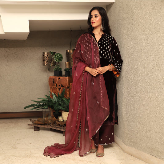 Wine Embroidered Silk Velvet Kurta Set with Mashru Silk Pants & Organza Dupatta