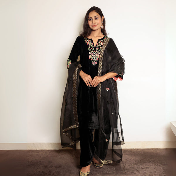 Black hand embroidered velvet kurta set with salwar and organza dupatta