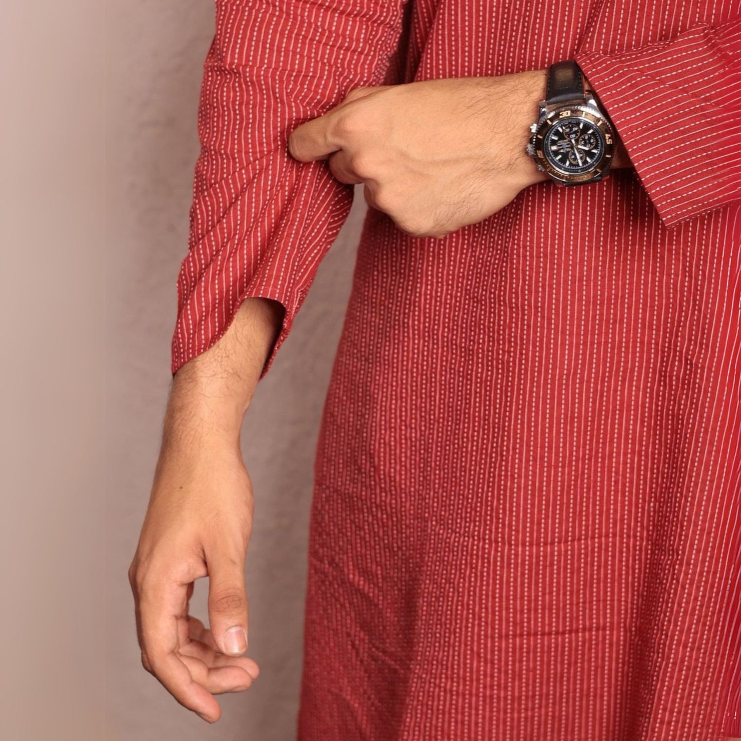 Red kantha textured band collar kurta