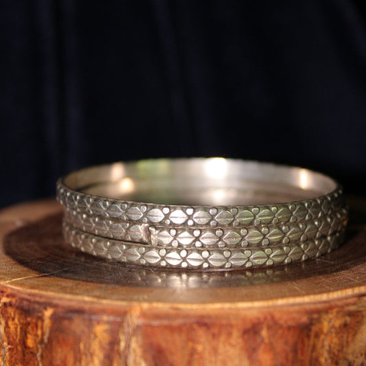 Silva Sutra Starlight bangle set