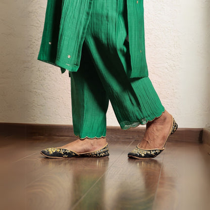 Green chanderi hand embroidered kurta set with dupatta