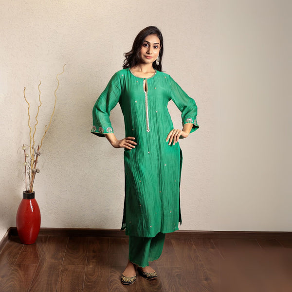 Green chanderi hand embroidered kurta set with dupatta