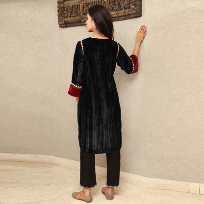 Black Crushed Velvet Embroidered Kurta