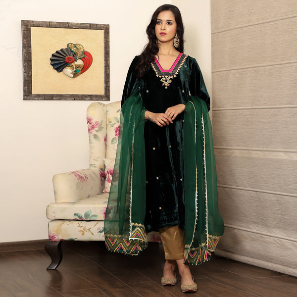 Green Embroidered Velvet Kurta Set with Mashru Silk Pants & Organza Dupatta