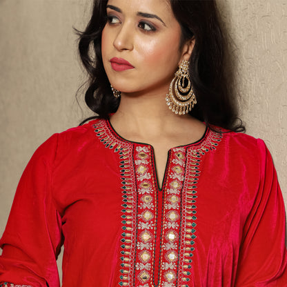 Fuschia Pink Embroidered Velvet Kurta Set with Velvet Harem Pants & Dupatta