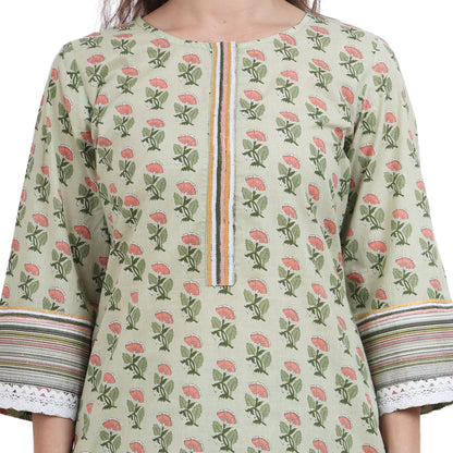 Green Cotton printed Kurta Set with embroidery