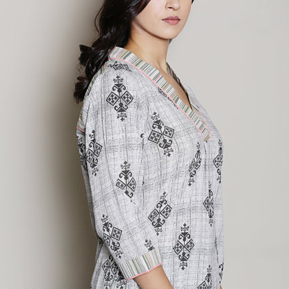 Printed grey V-neck Kurta Set