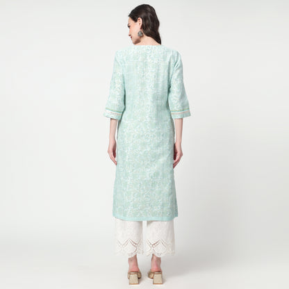 Green printed kurta with neck and sleeves detailing