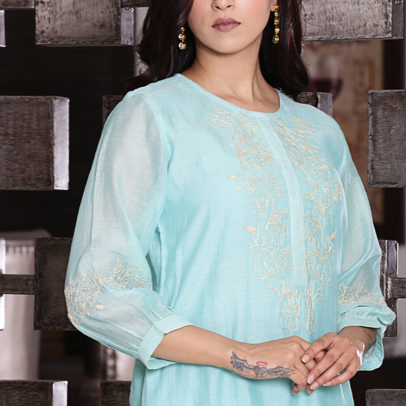 Aqua Blue chanderi kurta set with zari detailing