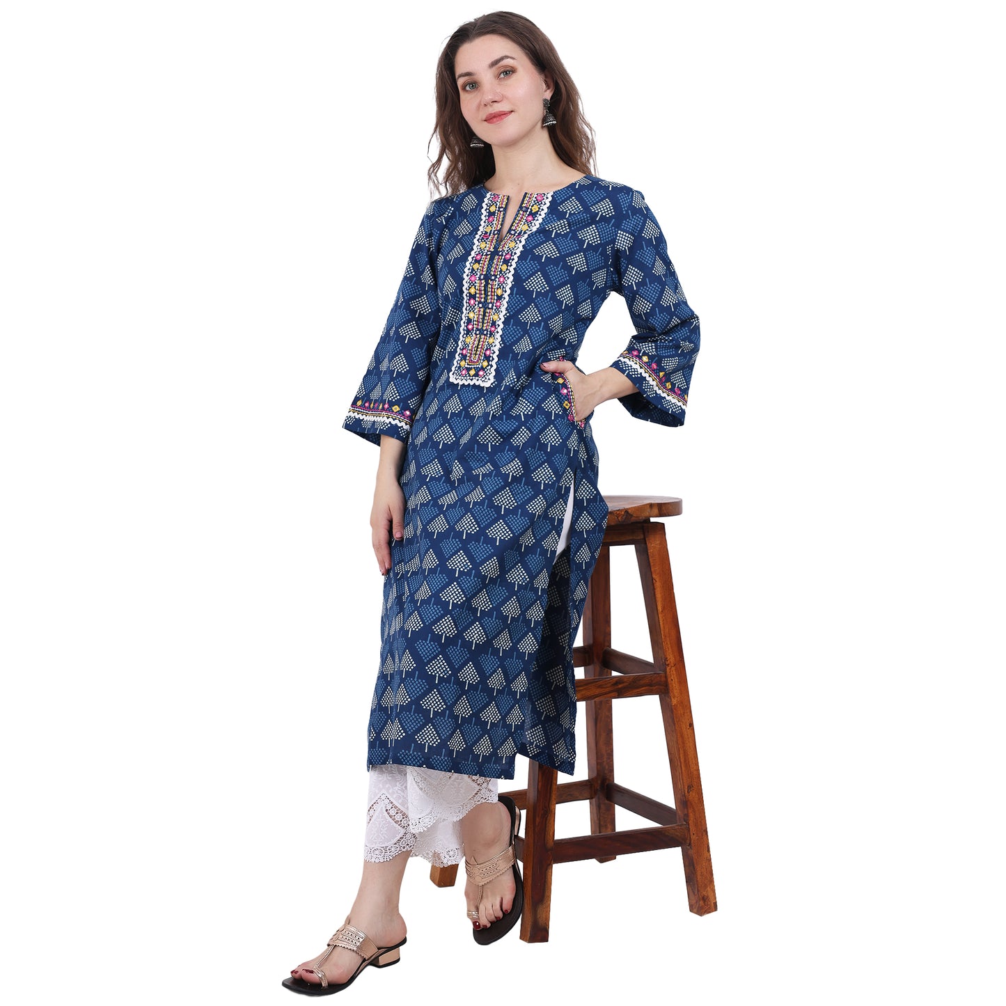 Blue printed Kurta with Neck Detailing