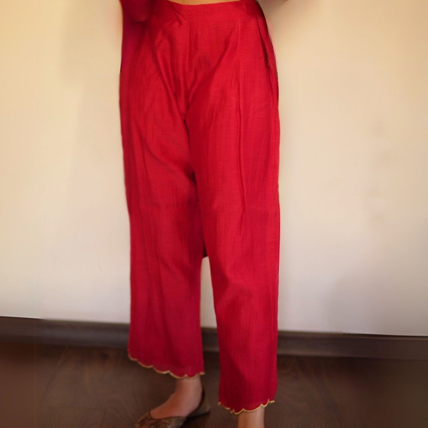 Red chanderi hand embroidered kurta set with organza dupatta