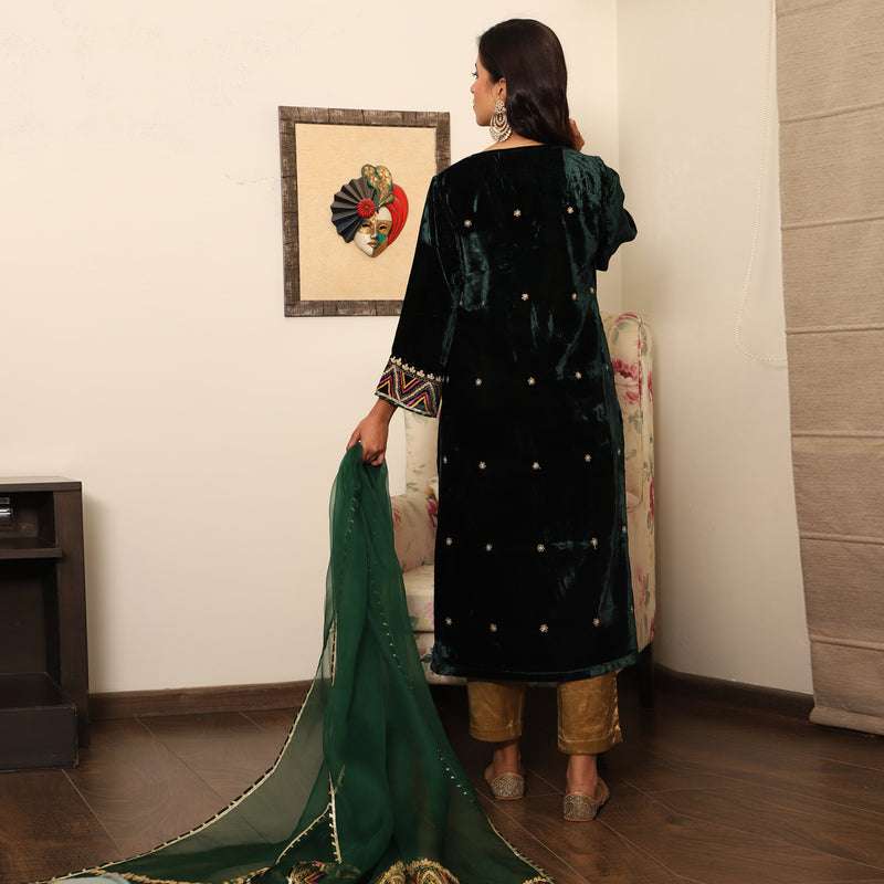 Green Embroidered Velvet Kurta Set with Mashru Silk Pants & Organza Dupatta