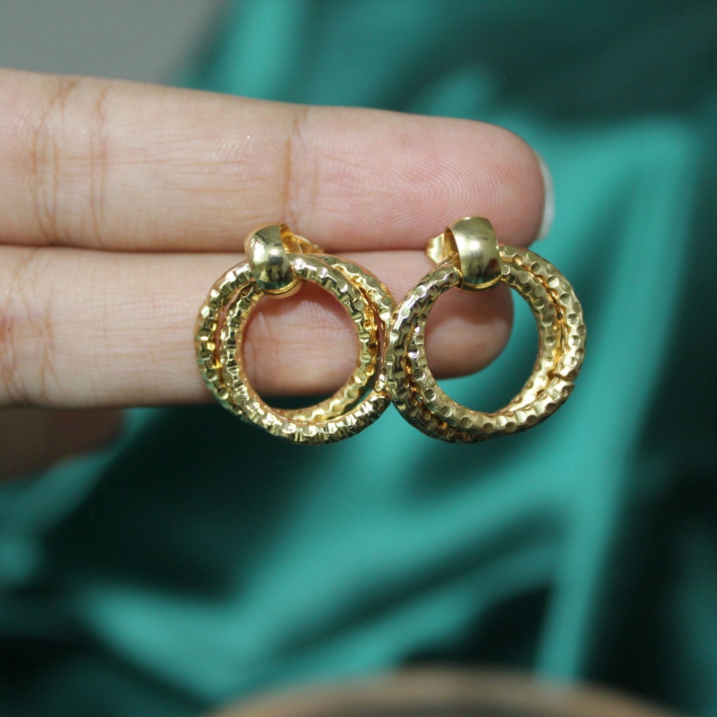 Golden duo hoops