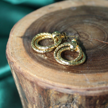 Golden duo hoops