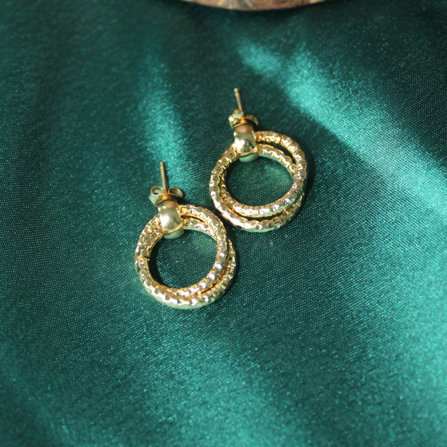 Golden duo hoops