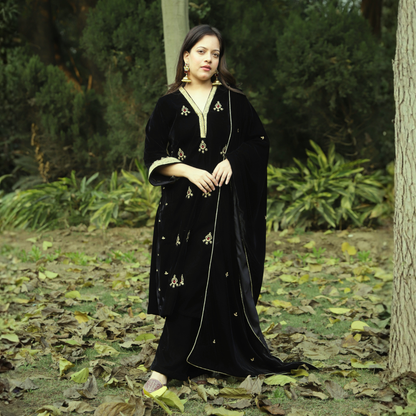 Black Velvet Embroidered Kurta set with Velvet Dupatta