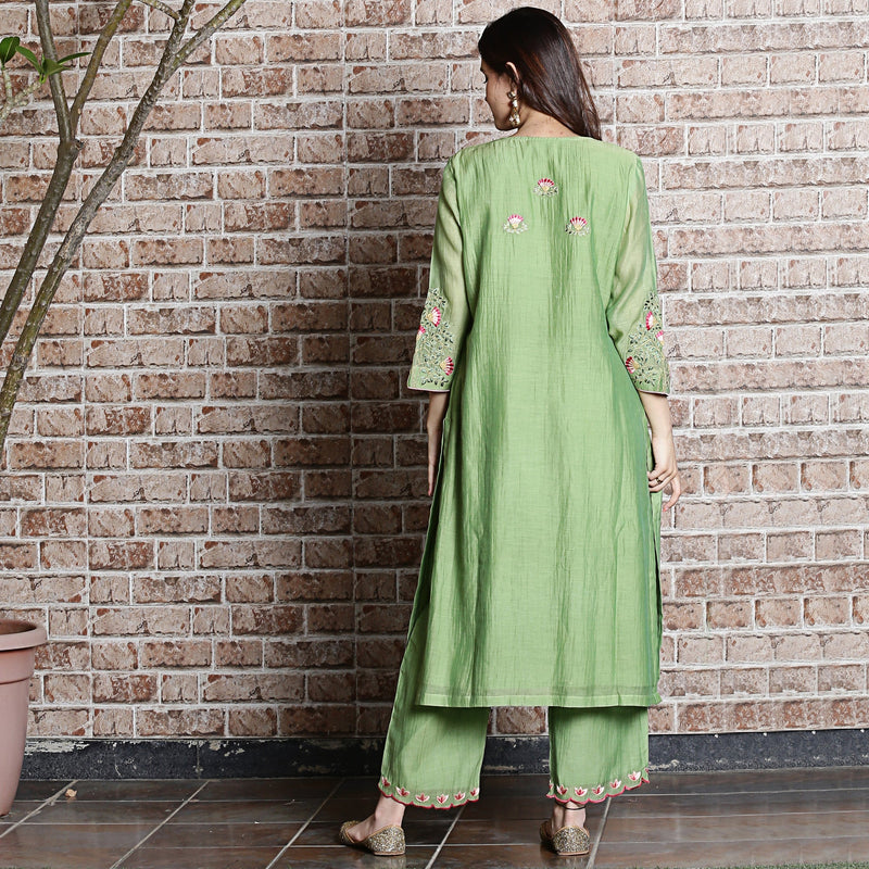 Green chanderi embroidered kurta set with ombre dupatta