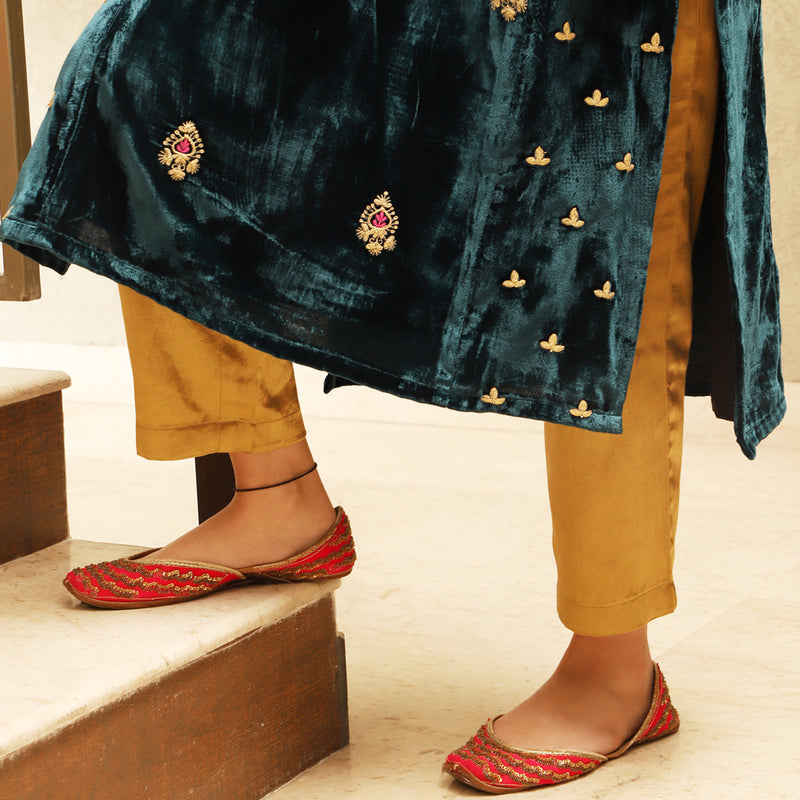 Teal Embroidered Velvet Kurta Set with Mashru Silk Pants & Dupatta