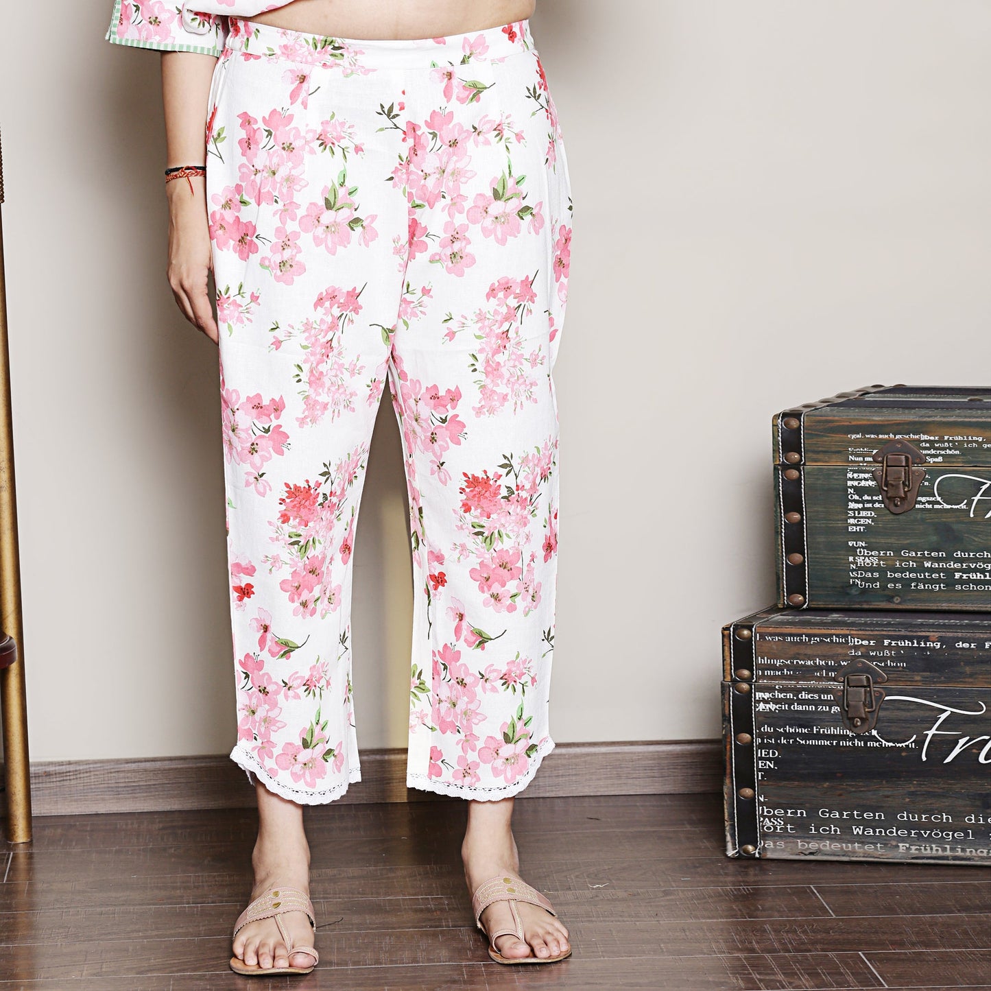 Floral printed white co-ord set with neck detailing