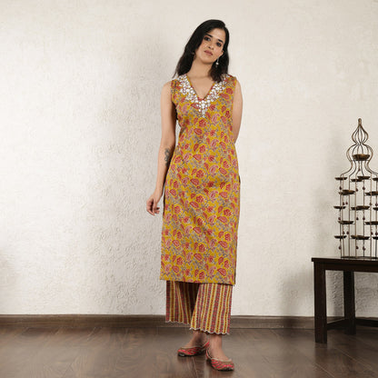 Yellow Floral embroidered kurta