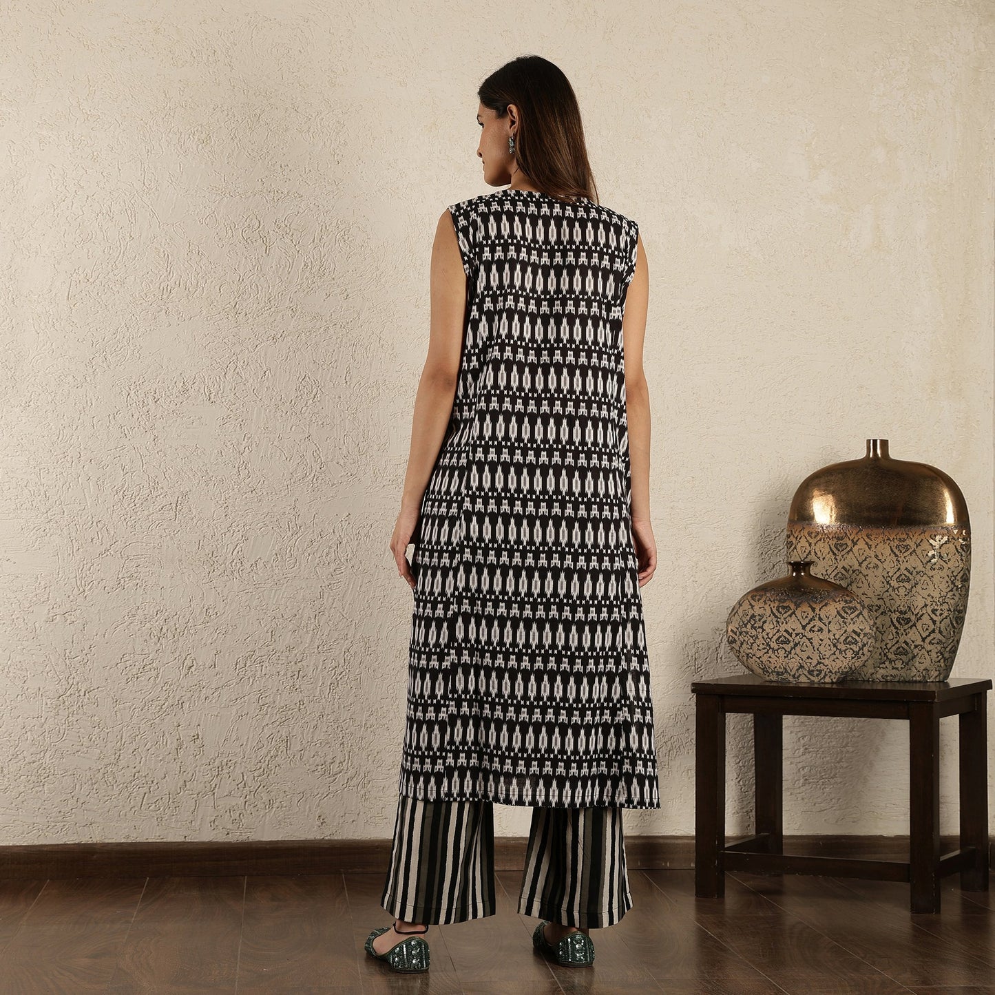Black Ikat kurta