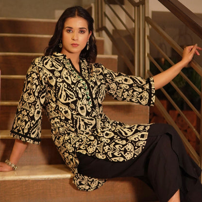 Black ikat printed kurta with overlapped pants