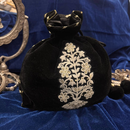Black Velvet Potli