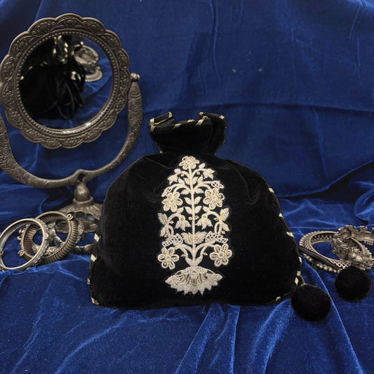 Black Velvet Potli