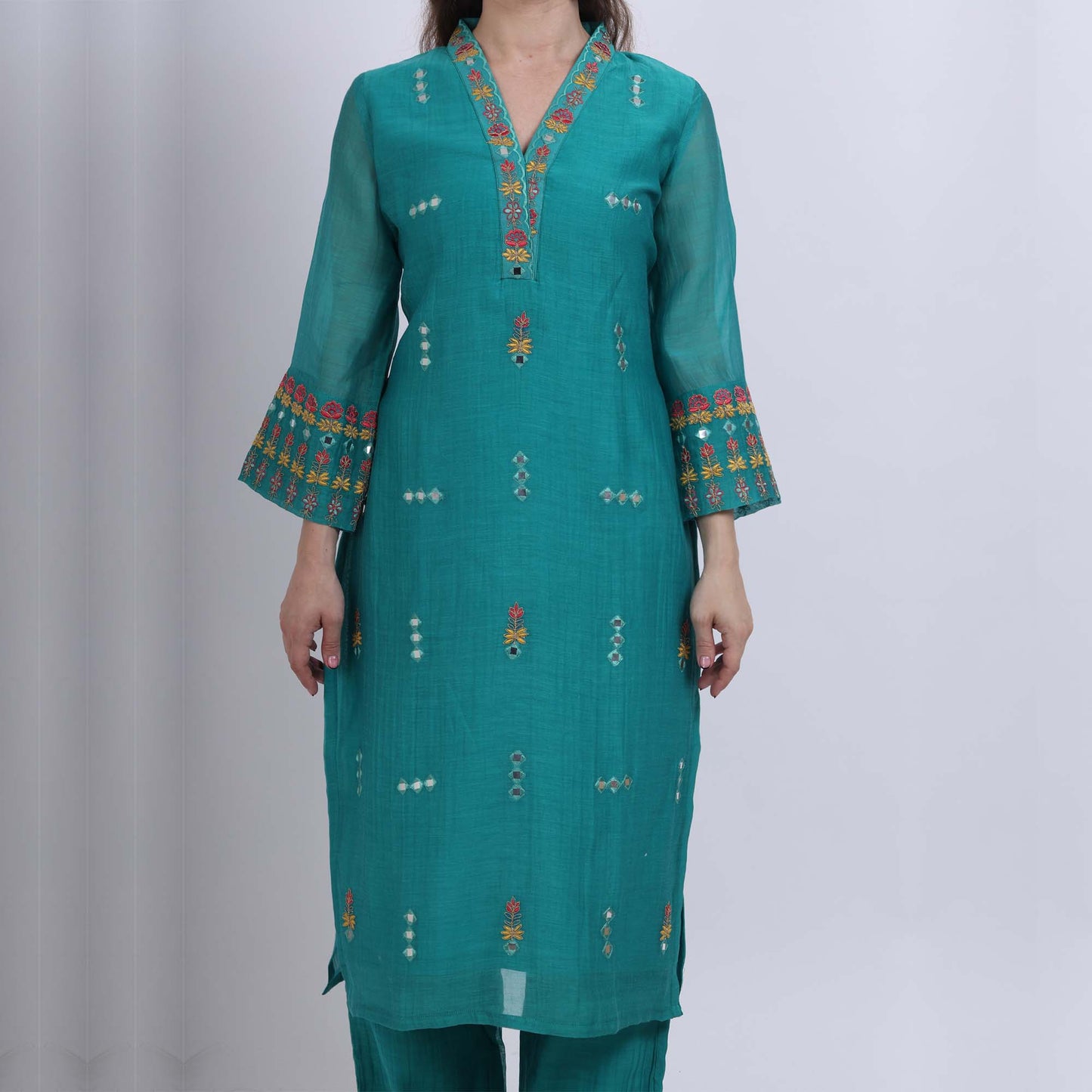 Chanderi embroidered set with organza dupatta