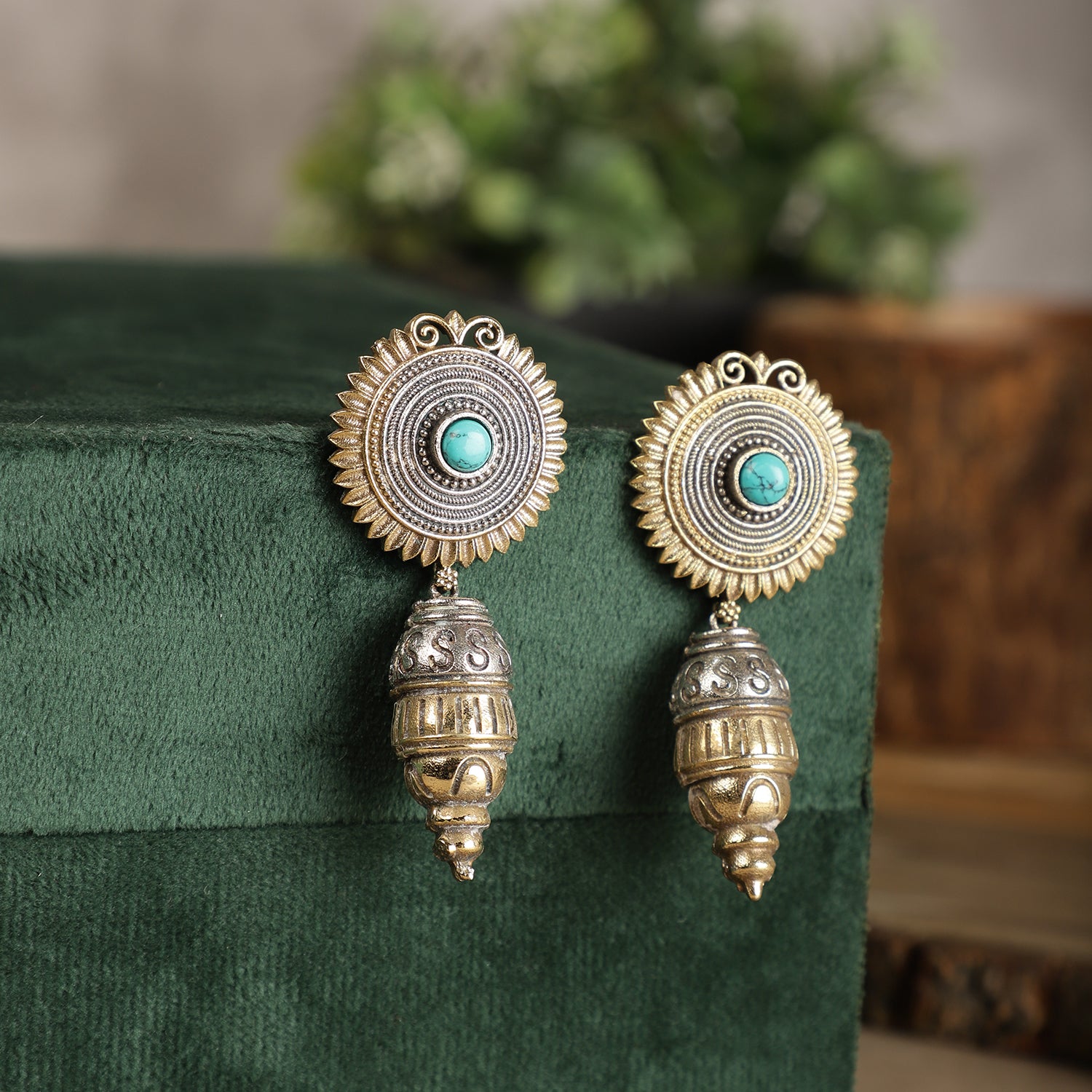 Dual-Tone Turquoise Drops - Sunburst Turquoise Stone - Spring Soul
