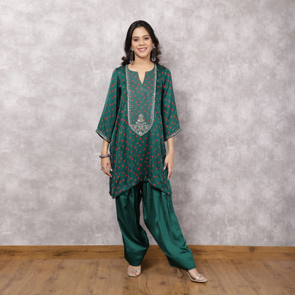 Green Bandhani kurta with Hand Embroidered Yoke