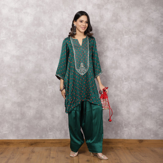 Green Bandhani Suit Set with Hand Embroidered Yoke and Potli Bag