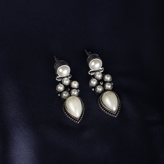 Luna Pearl Drop Earrings