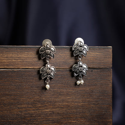 The Silver Petal Drops - Oxidised Leaf Cluster - Spring Soul