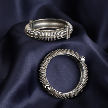 Silver engraved Bangle- 1 Piece