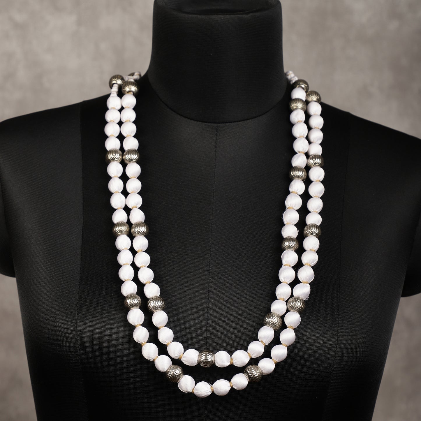 Handmade white satin 2-layer necklace - Spring Soul