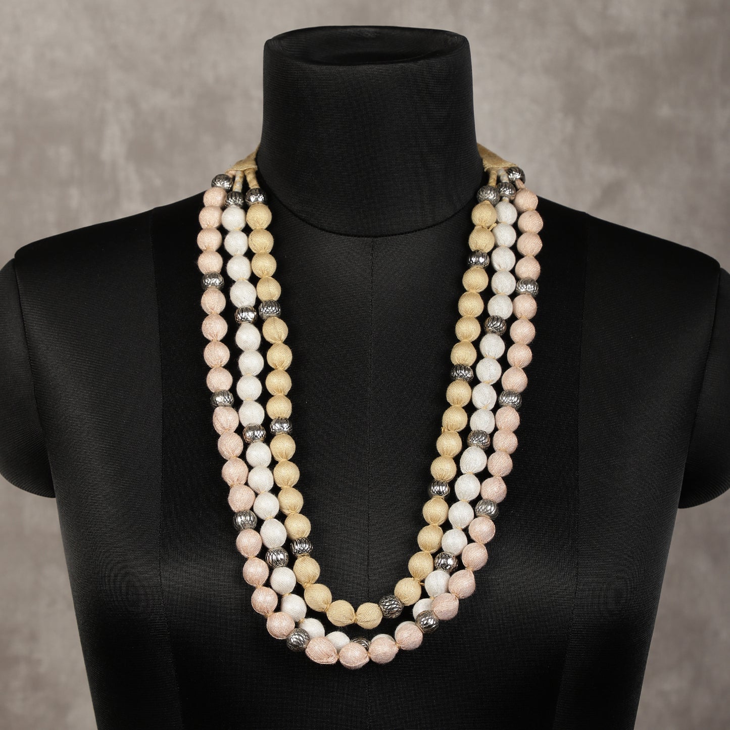 Handmade metallic cotton tissue beaded necklace - Spring Soul