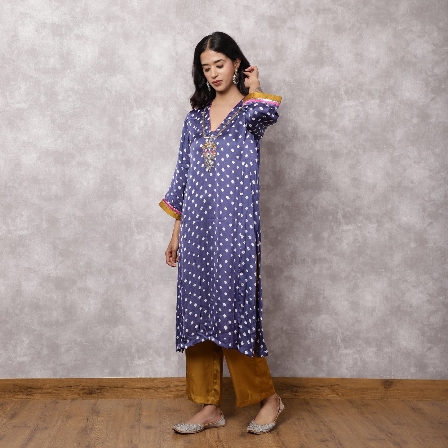 Grey Bandhani Hand Embroidered Suit Set