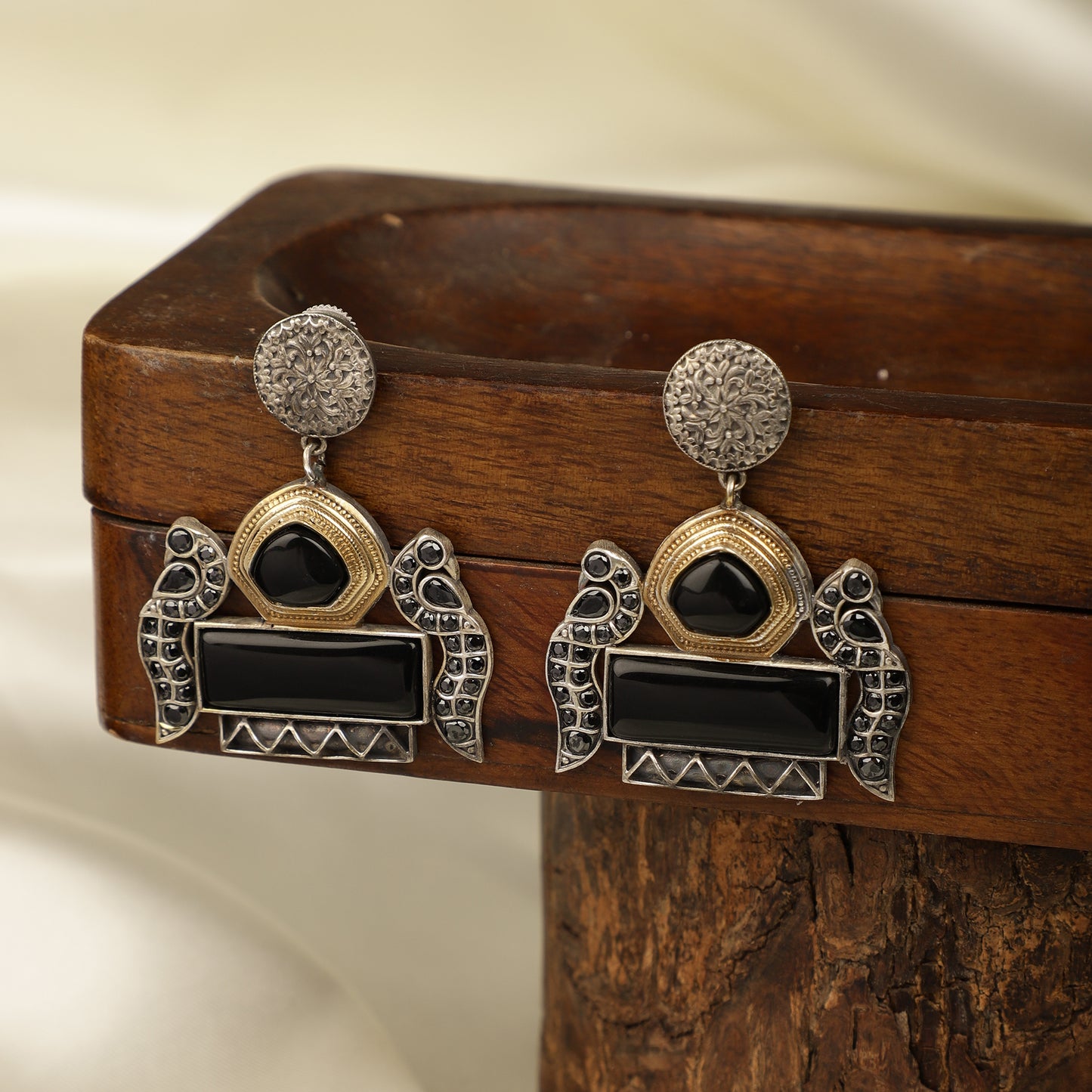 Antique Dual-Tone Onyx Drops