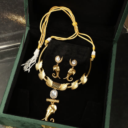 The Gajanan Leaf Choker Set