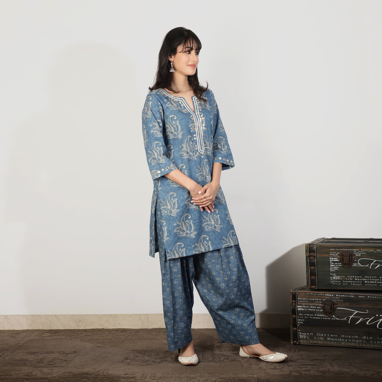 Blue Cotton kurta with Mirrorwork and Gotawork