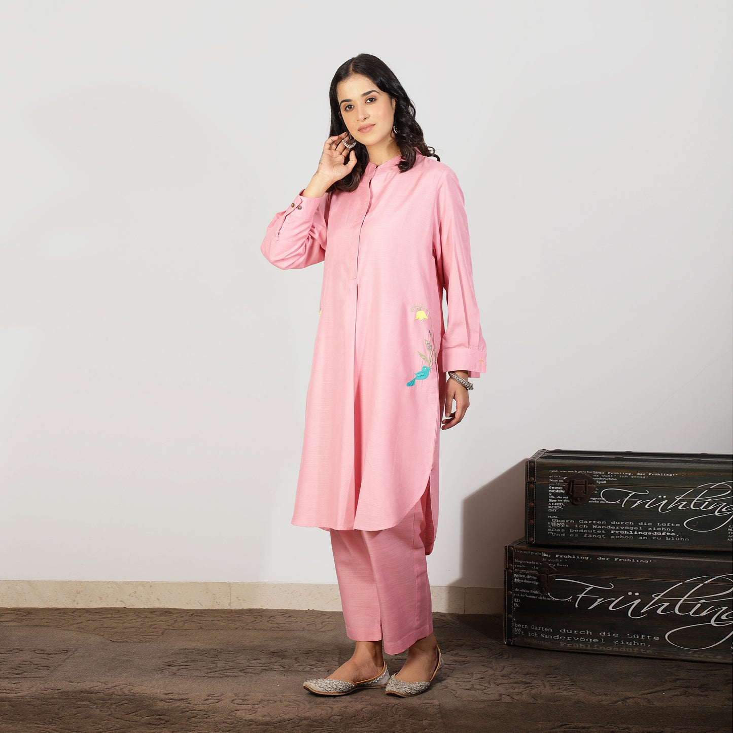Pink Kurta Set with Embroidered pockets