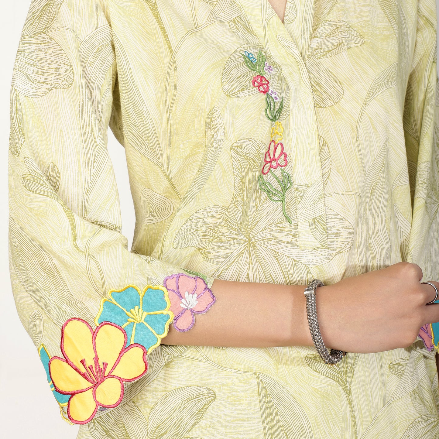 Green floral Kurta with Applique embroidery
