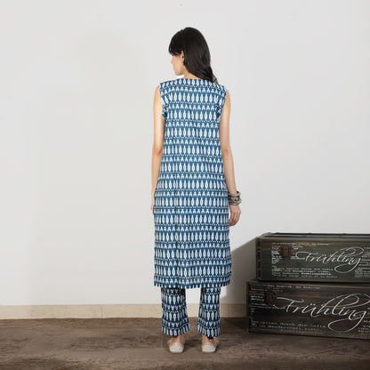 Blue ikat Kurta set with Contrast trim and threadwork