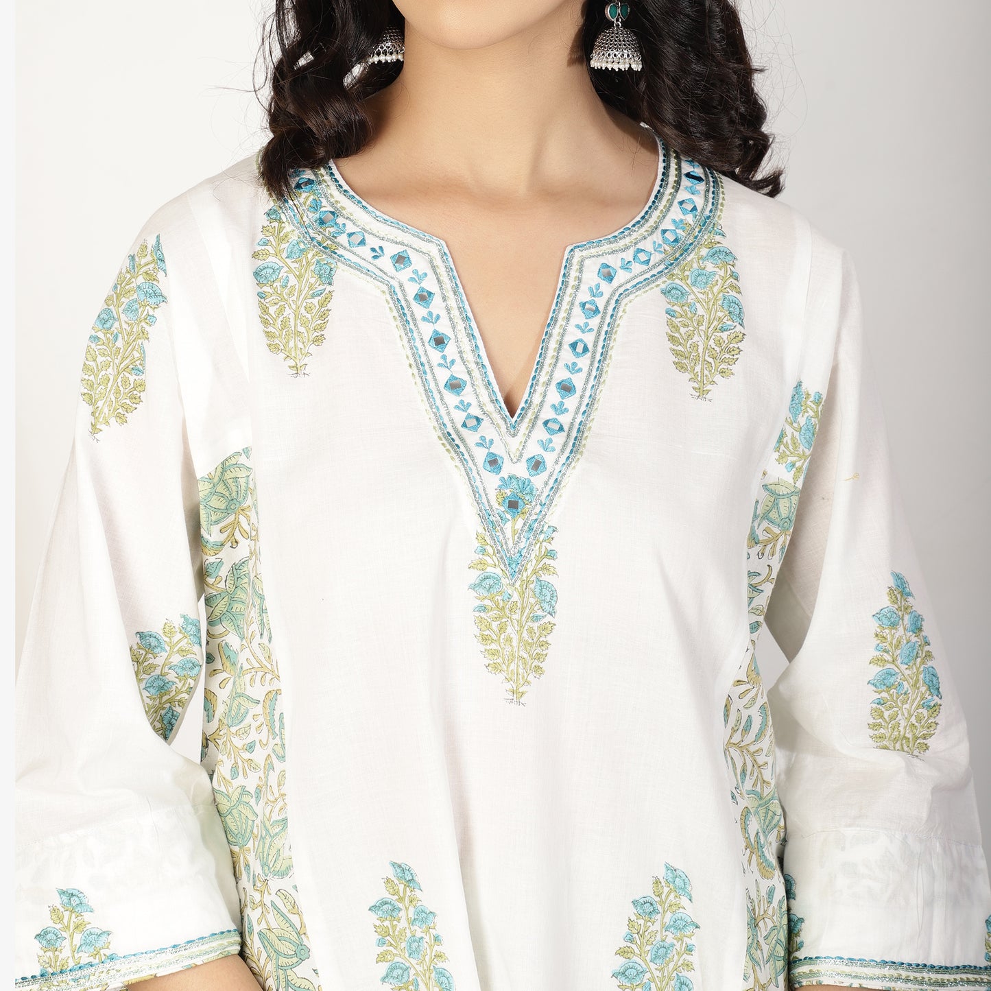 Blue Mughal printed Kurta set with Salwar and mirrorwork