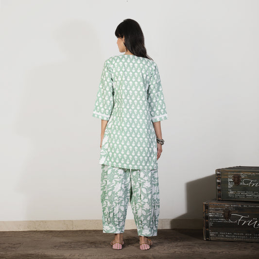 Green Cotton kurta with Lacework