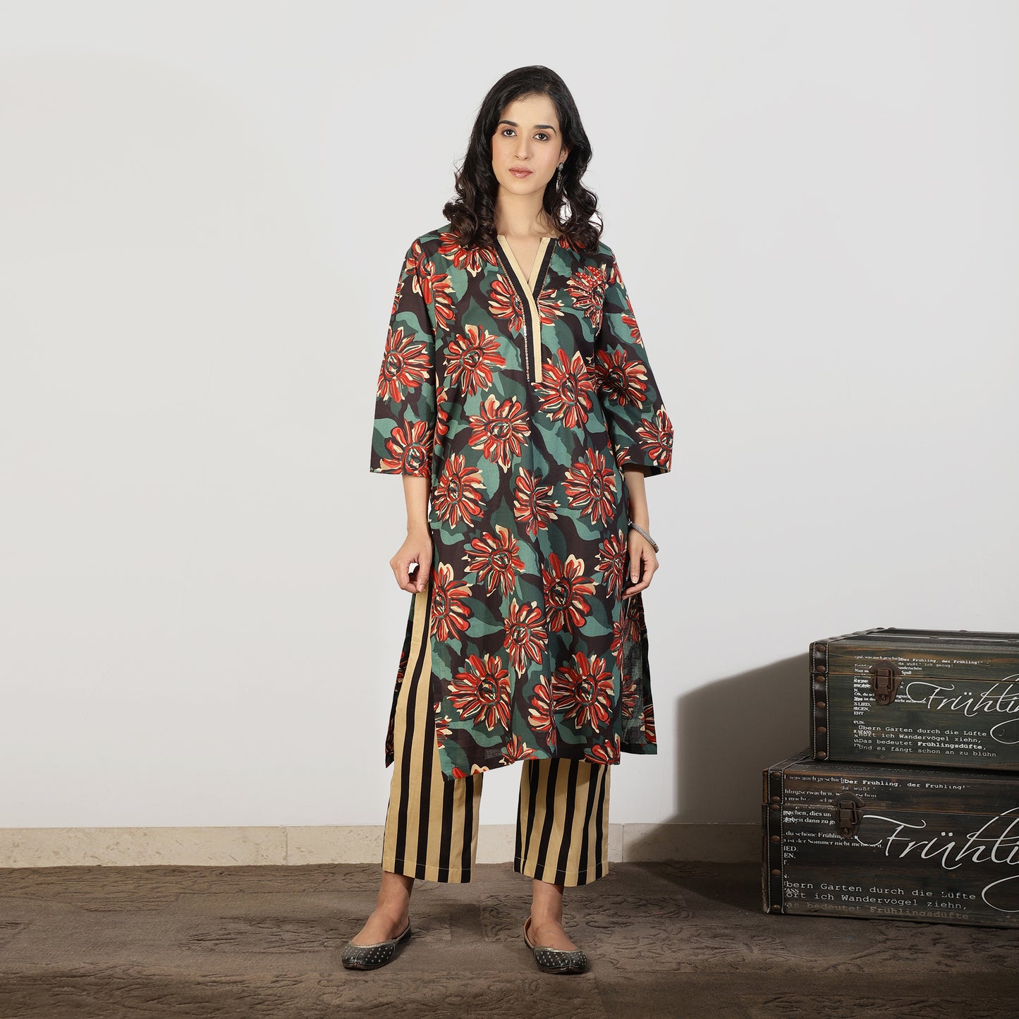 Multicoloured Cotton kurta with Sequin Details
