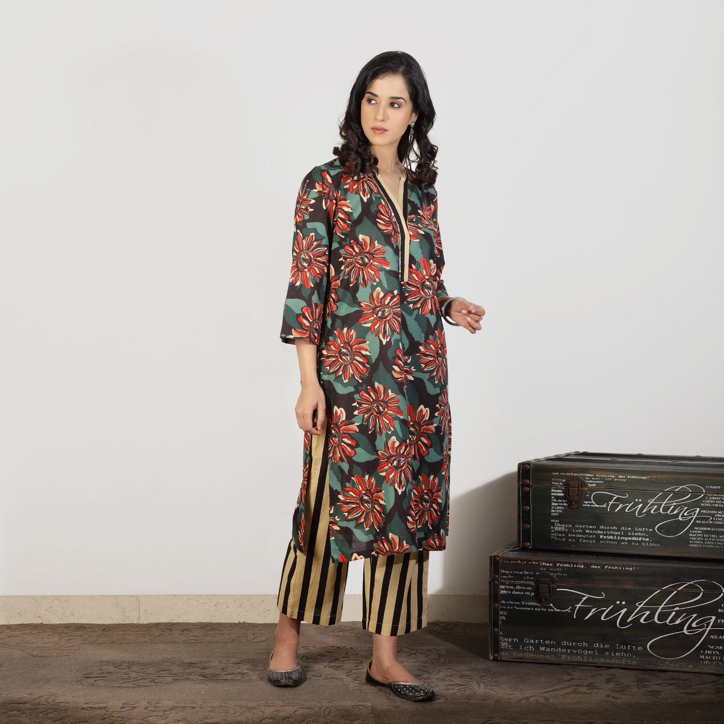 Multicoloured Cotton kurta with Sequin Details